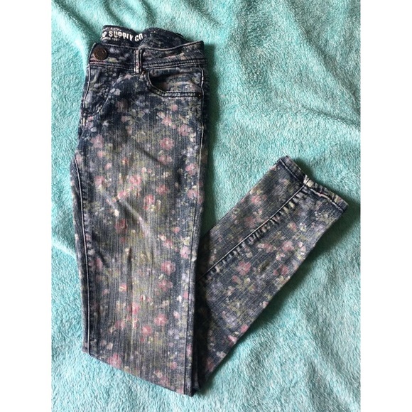 Floral Print Skinny Jeans - Picture 3 of 8